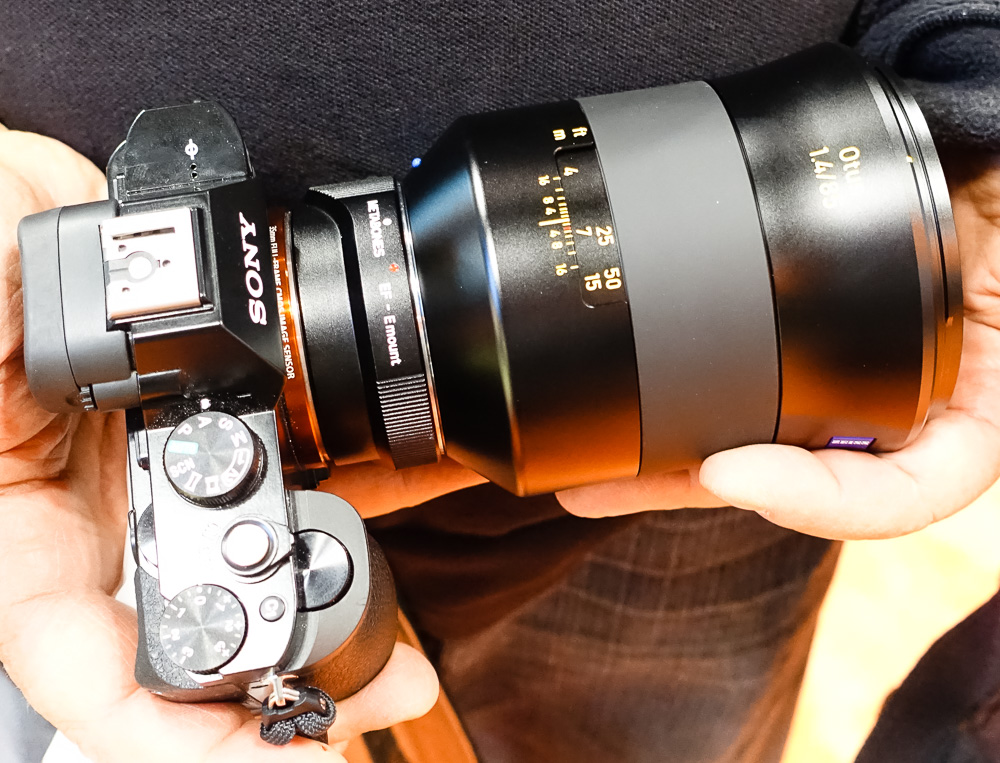  Zeiss 85mm f/1.4 Otus Distagon T* Lens