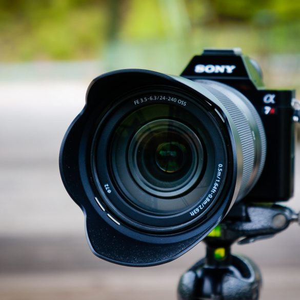 Sony FE 24-24mm Lens Review