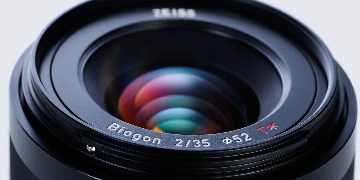 Zeiss Loxia 35mm f/2 Biogon Lens Review