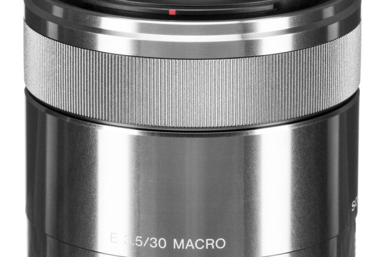 Sony E 30mm f/3.5 Macro Lens Review