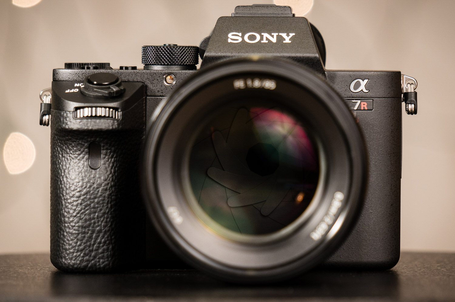 Sony FE 85mm f/1.8 Lens Review